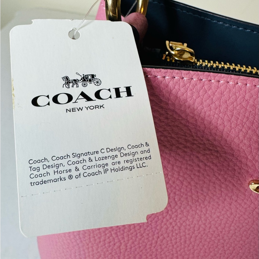 COACH Mollie Bucket bag Pink NWT - Picture 8 of 13
